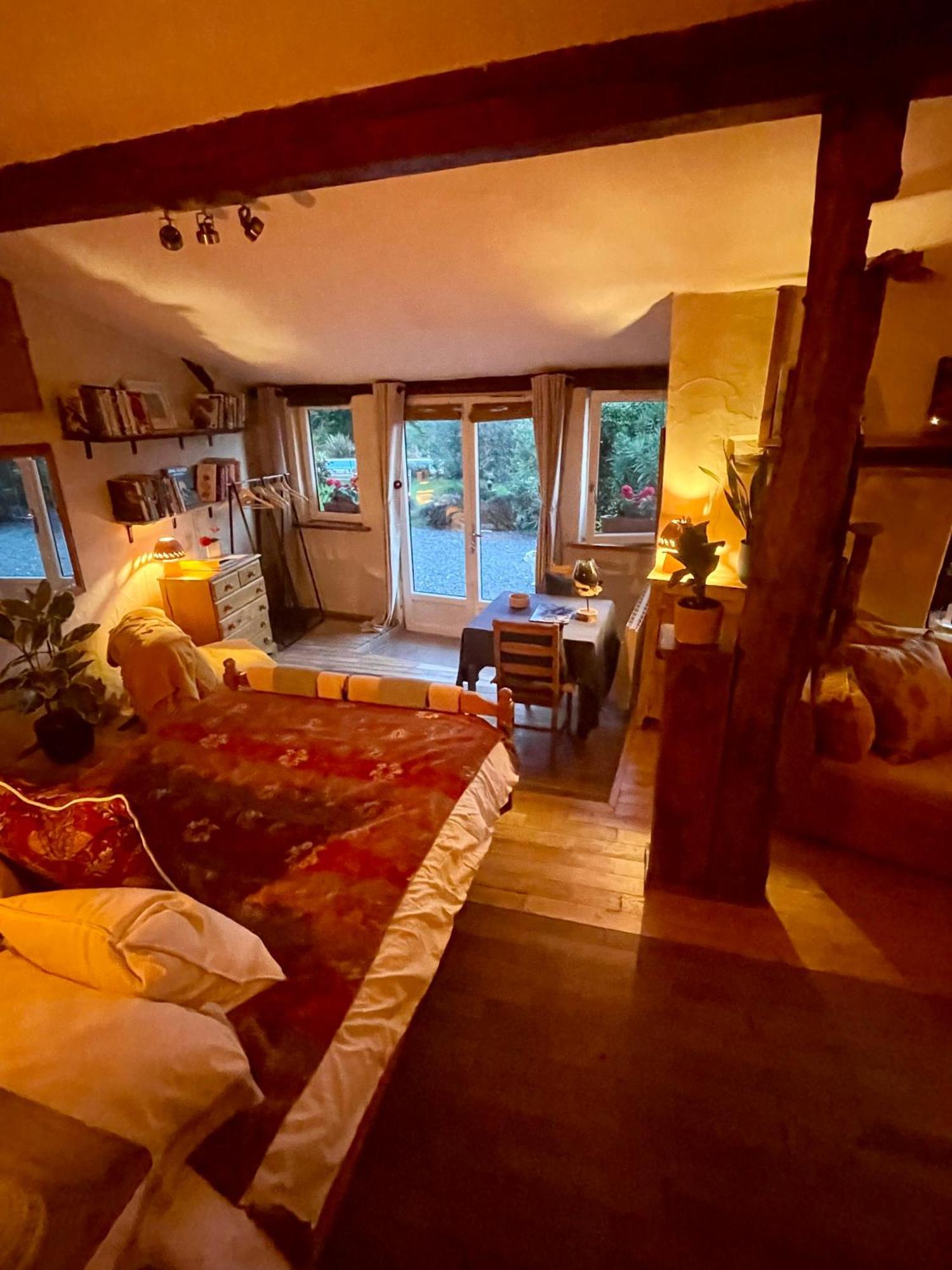 Delightful French Rustic Studio Jumilhac-le-Grand Exterior photo